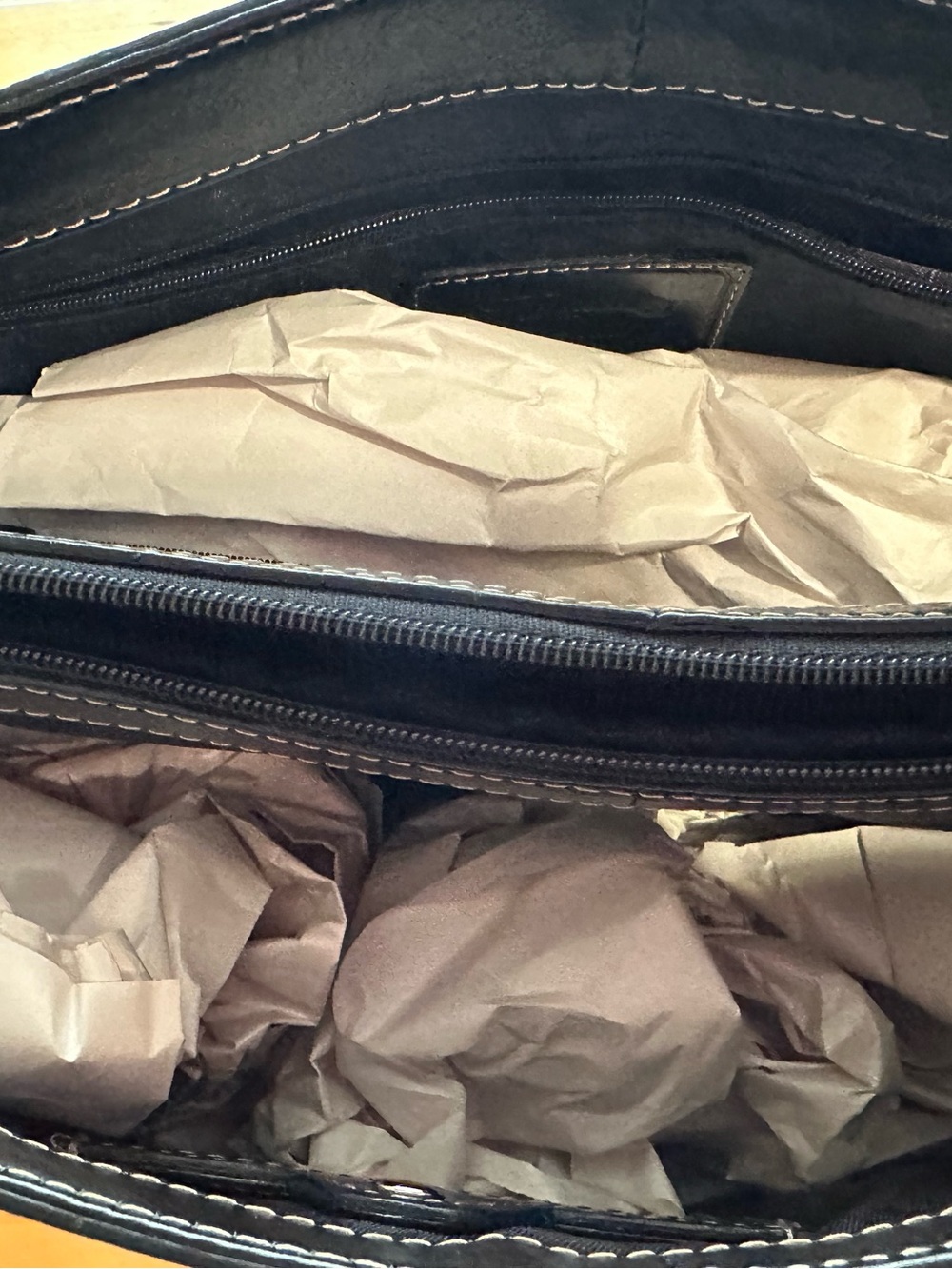 Fossil Black Leather Workbag - Picture 3 of 12